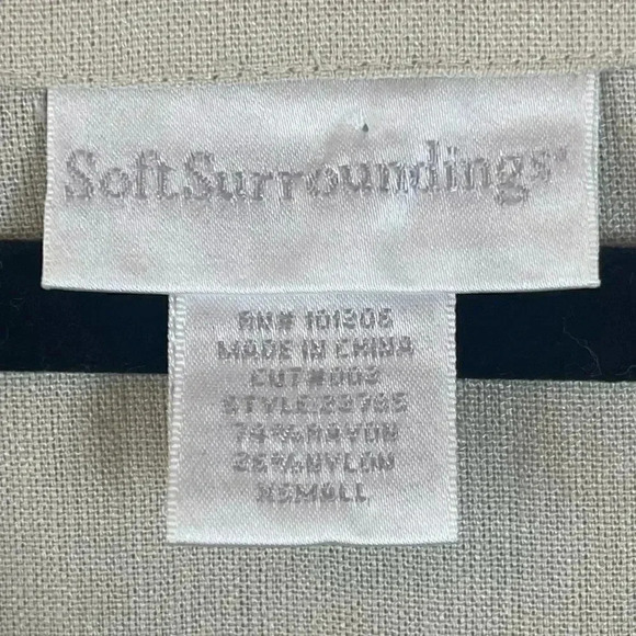 Soft Surroundings S Tan Beige 3/4 Sleeve Button Front Tunic Blouse Rayon Nylon - Picture 2 of 5